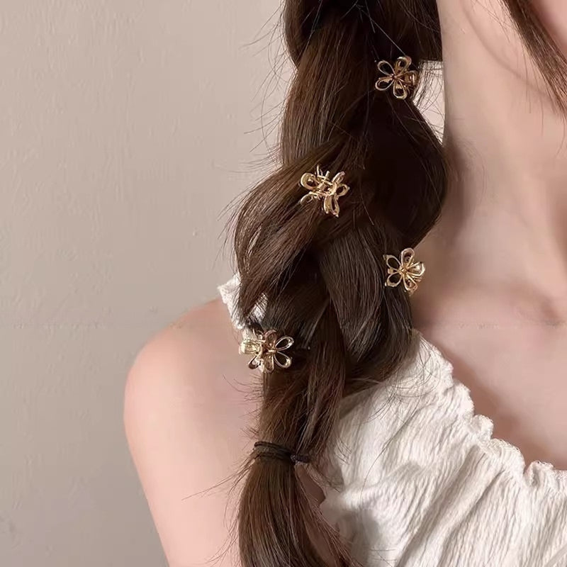 "Subtle sparkle" mini flower hair clip