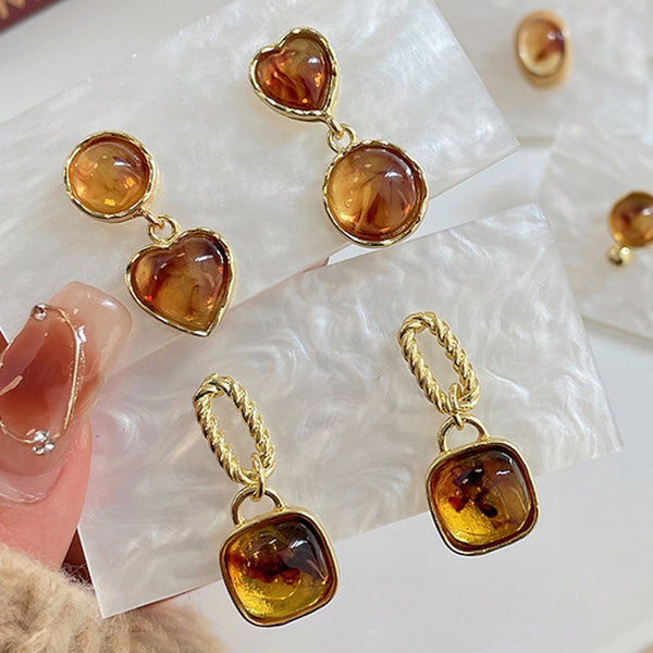 "Okonomi Amber" Amber-style design earrings