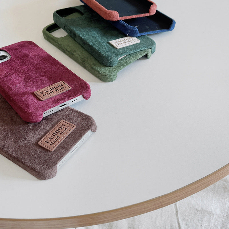 "Tracing the Retro" Velvet-Style Smartphone Case