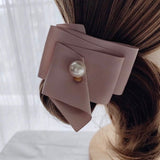 Pearl-Embellished Ribbon Hair Clip: A Touch of Elegant Charm