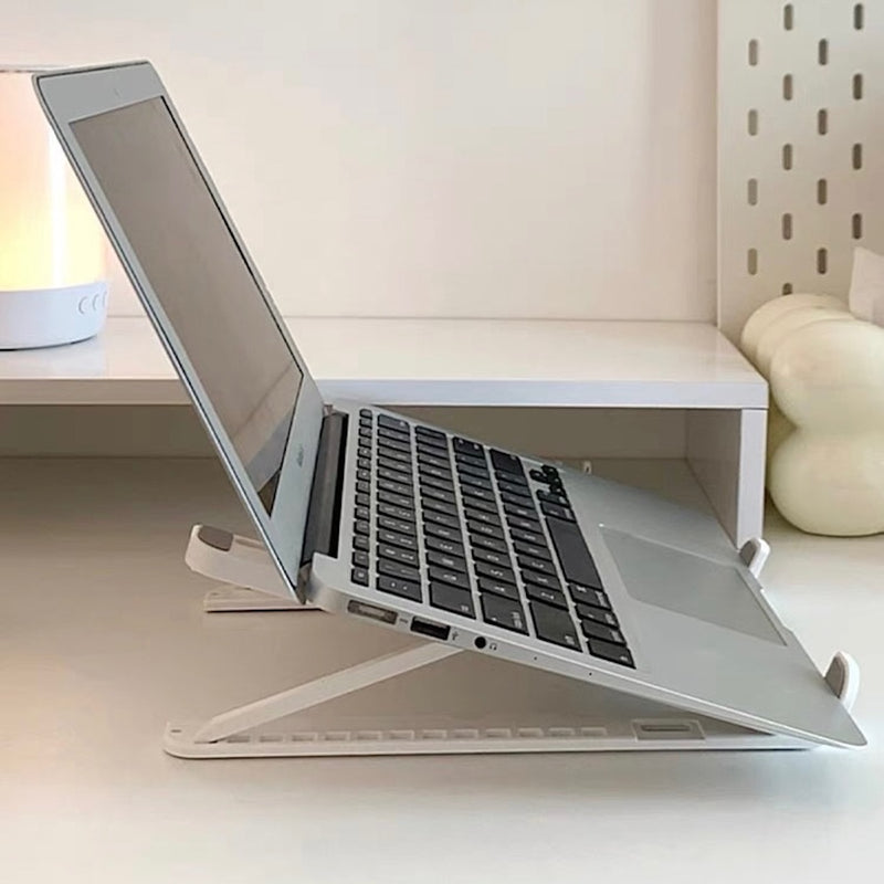 "Modest and multifunctional" PC/iPad stand