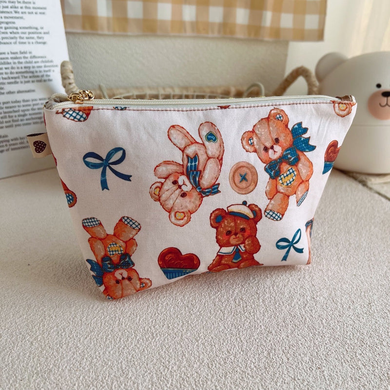 "Nostalgic Bear" pouch