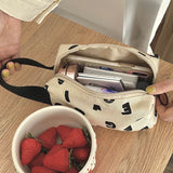 "Hangout" storage pouch