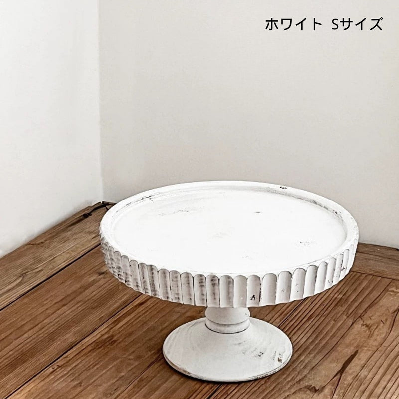 "Natural and cute floral wooden cake stand"