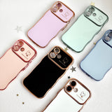 p00708 「好きなものと過ごす日は、もっと楽しい」手になじむウェーブ ハートメタリック iPhoneケース 商品画像 02