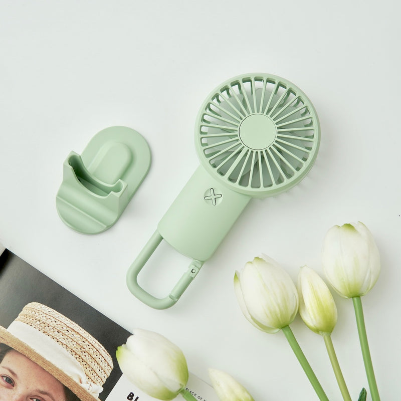 [In stock now] "With the Wind" handy fan with carabiner