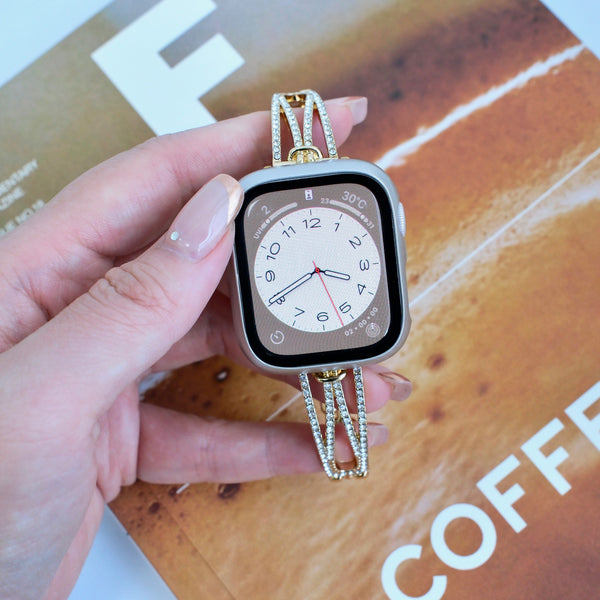 "Shining and delicate" metal Apple Watch band