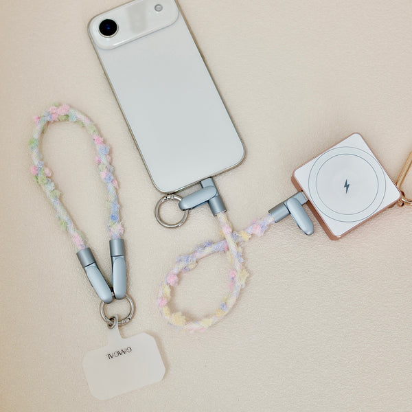 "2-in-1 Smartphone Strap Cable" A masterpiece that combines a strap and a Type-C charging cable