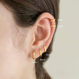 "Elegant and understated" S925 mini hoop earrings