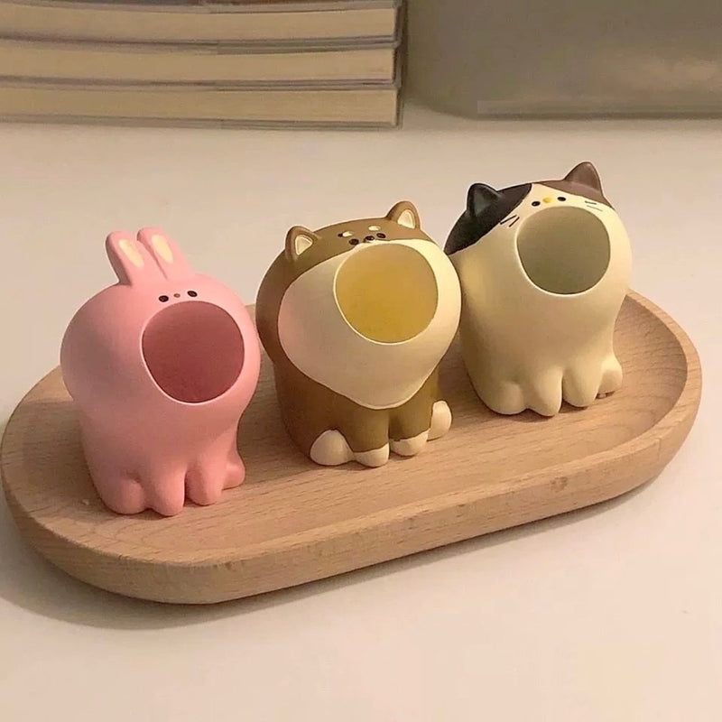 "Healing" Animal-shaped Pen Stand