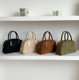 "Quiet Excitement" Recommended Leather Boston Bags for Fall/Winter