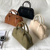 "Quiet Excitement" Recommended Leather Boston Bags for Fall/Winter