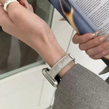 "Smart Frame" Apple Watch Frame