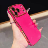 「好きなものと過ごす日は、もっと楽しい」手になじむウェーブ ハートメタリック iPhoneケース