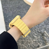 "Cute and sporty" silicone Apple Watch band 