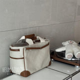 2-way canvas bag with inner bag to keep your belongings organized