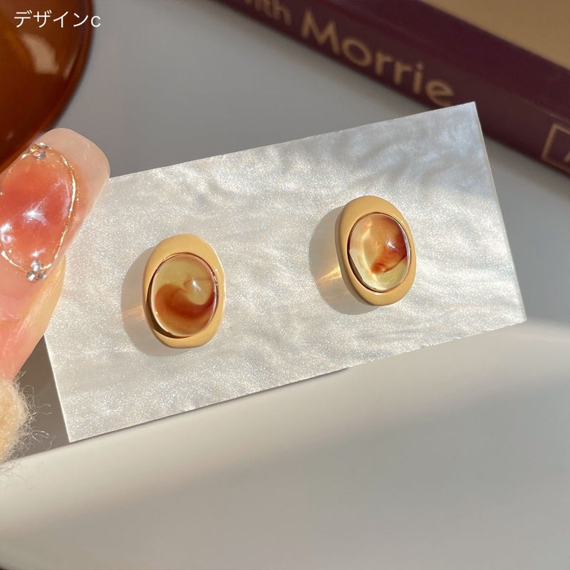 "Okonomi Amber" Amber-style design earrings