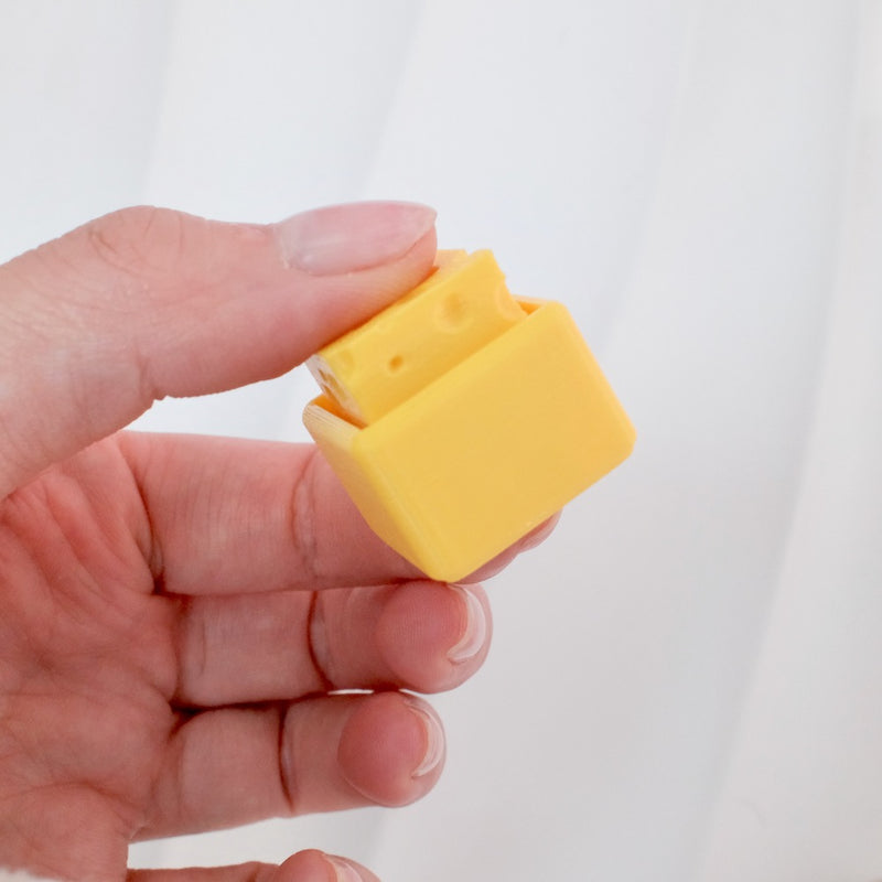 [You'll get addicted to pressing it!] Clicky Clicky Cheese Clicker Stress Relief 3D Printed