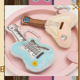「ふわもこギター」ぬいぐるみ風チャーム