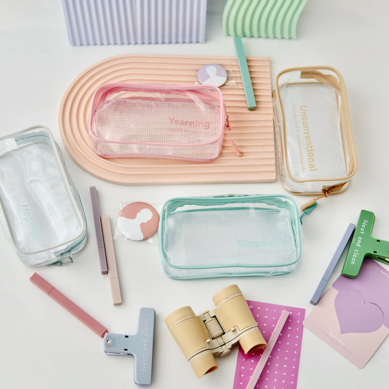 "Visible, attractive" clear pouch for storing your favorite goods