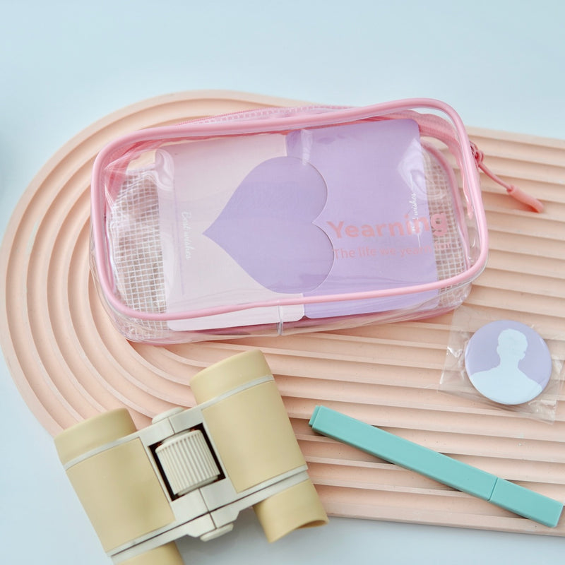 "Visible, attractive" clear pouch for storing your favorite goods