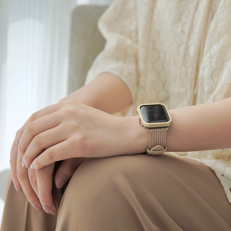 "Weaving the days together" leather Apple Watch band 