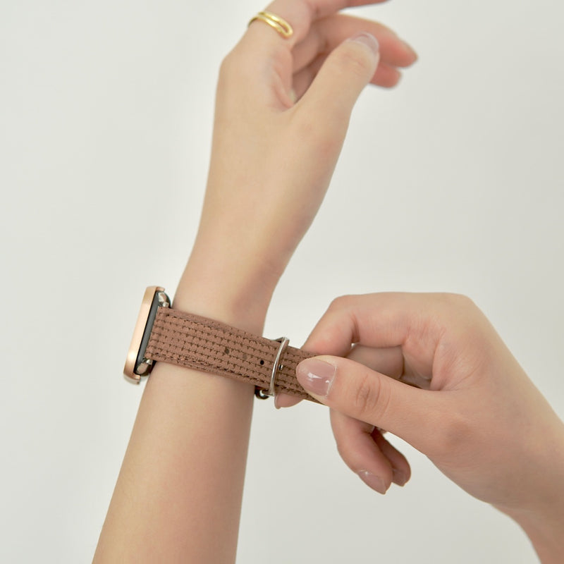 "Weaving the days together" leather Apple Watch band 