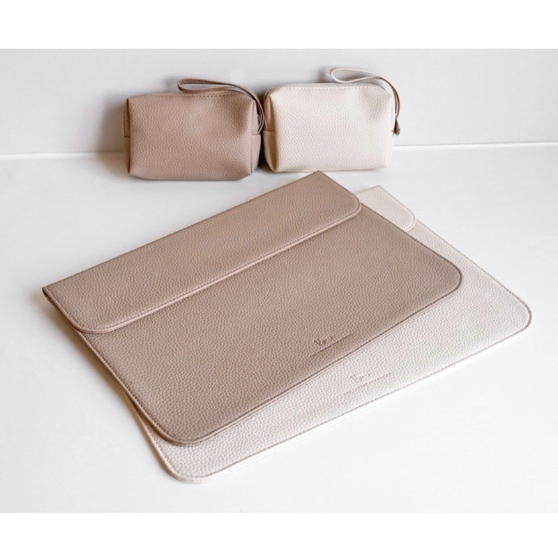 [Ready for immediate delivery] "Thin pocket" notebook storage case