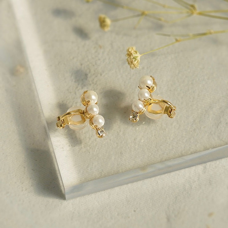 "Afterimage of the Pearl" Freshwater Pearl Earrings/Ear Cuff 