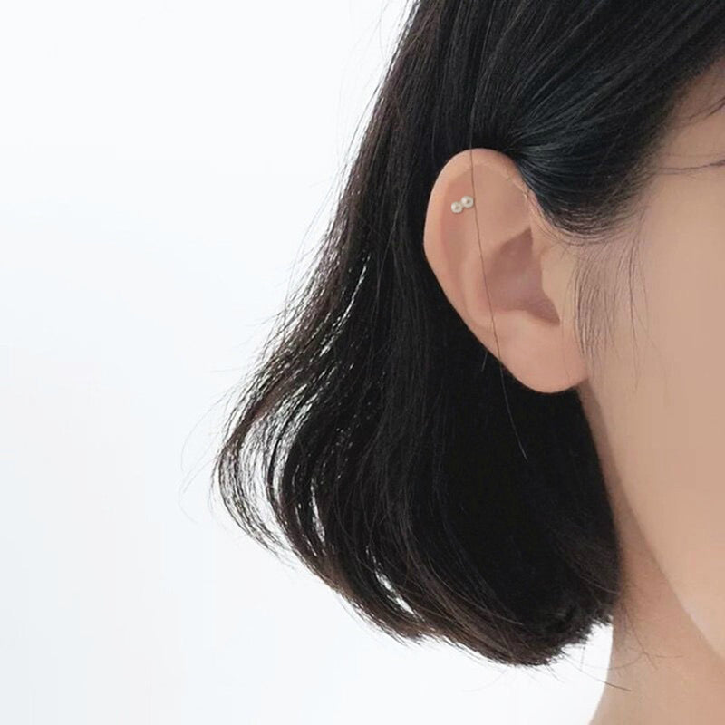 "TenTen" S925 dot earrings (one ear)