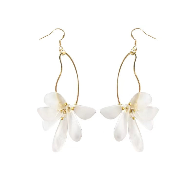 "Dancing Petals" Swing Earrings 