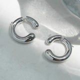 "Unique C" C-shaped earrings